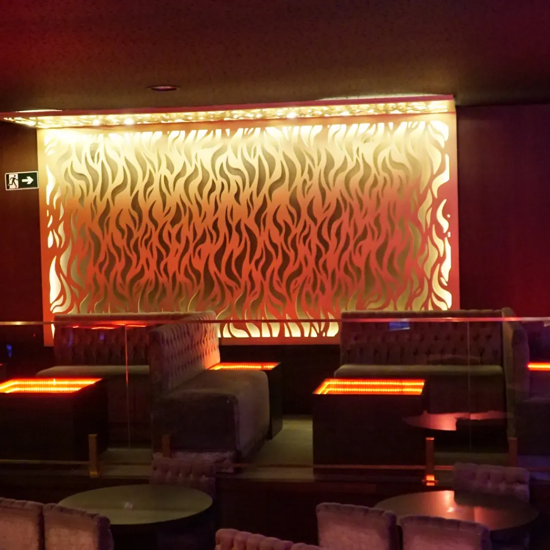 night-clube-fazendinha-carrossel-foto-01